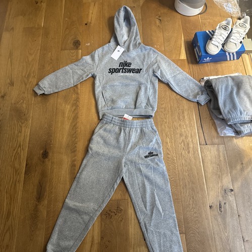 Brand new kids - brand, nike